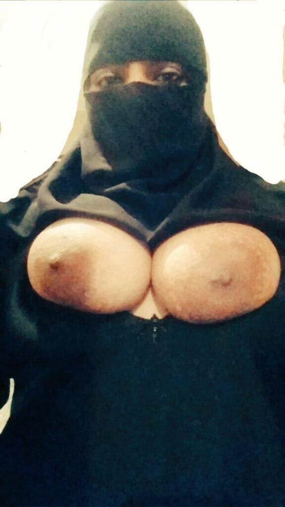 Big titty arab free porn photo