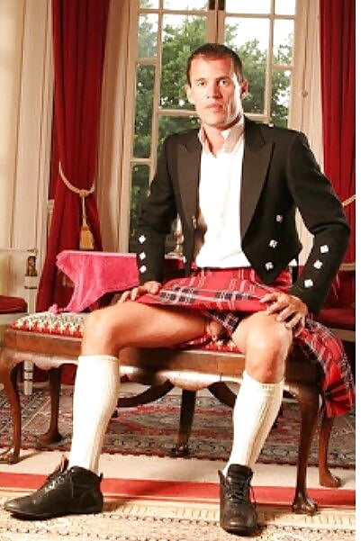 Up Your Kilt What A Scotsman Doesnt Wear Under His Kilt Play Naked Uncut Man Min Xxx