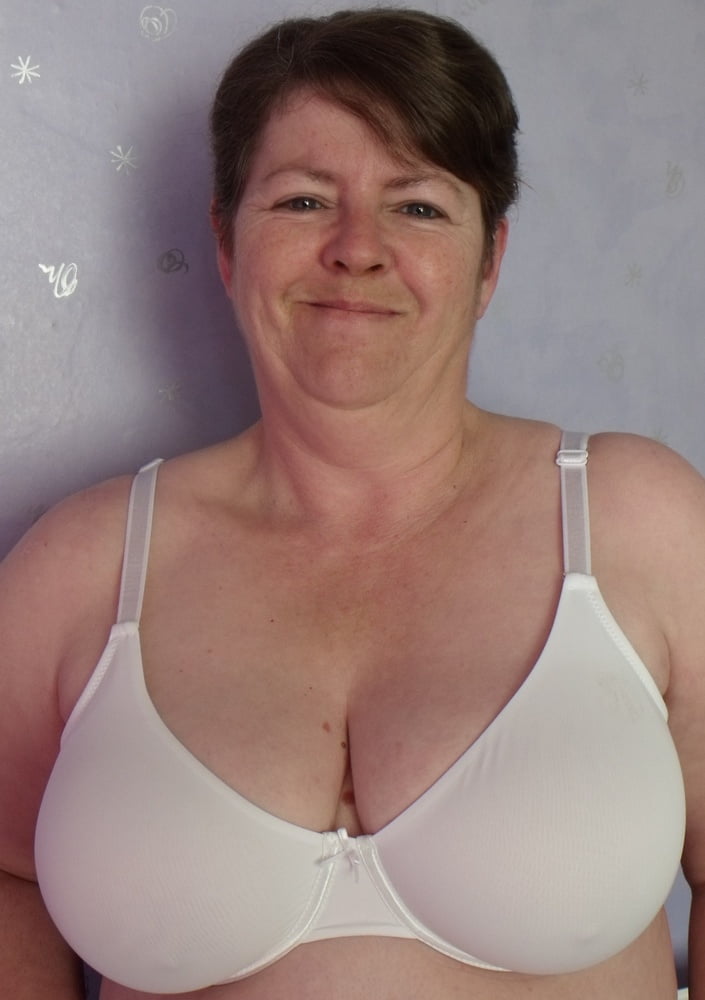 Большая грудь пожилых женщин фото