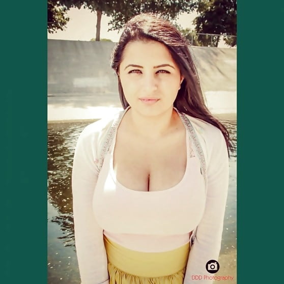 Sex Ricas tetonas image