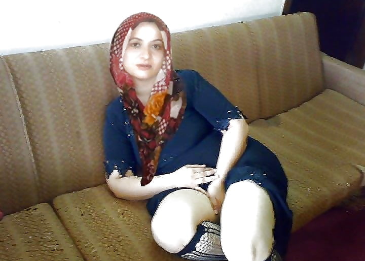 Sex Turkish Very sexy Hijab Housewife Teen & Mature image