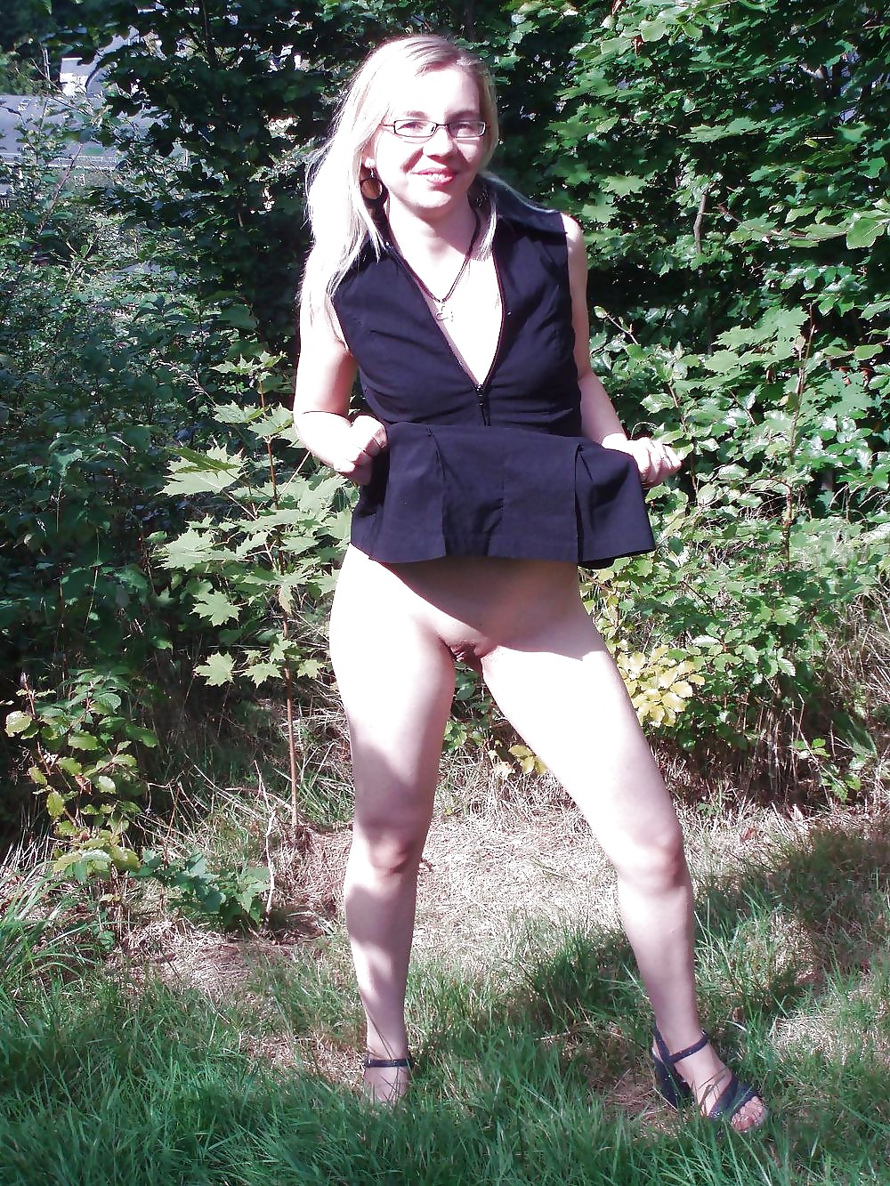 Sex Alexandra 18 J., Dorfmatratze, Eifel image