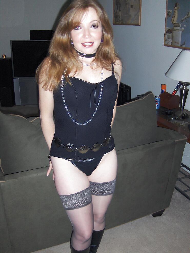 Sex MILF in stockings image