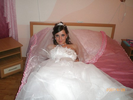 Pretty Amateur Bride