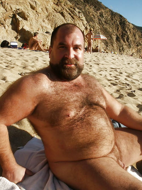 Naked Chubs And Bears On The Beach 95 Bilder 2470