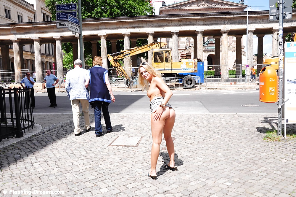 Sex Public Nude In Berlin 1 image