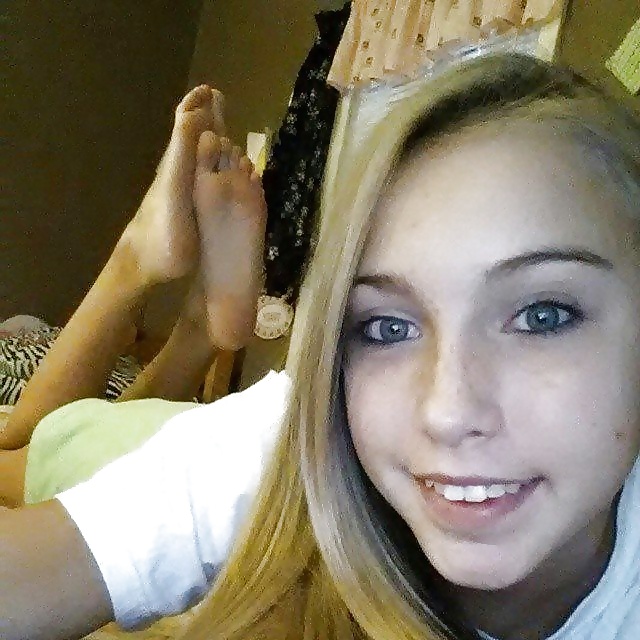 Sex girl feet 3 image