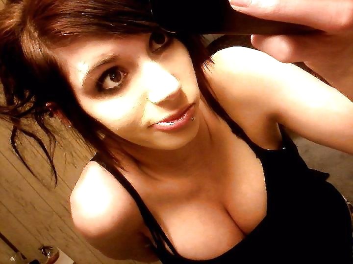 Sex Amateur Roxy image