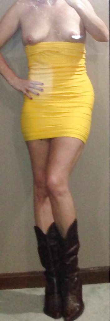 Sex Yellow dress image