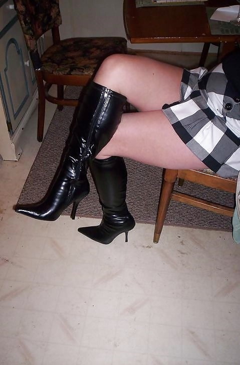 Sex Boots,Thighs and Nylon image