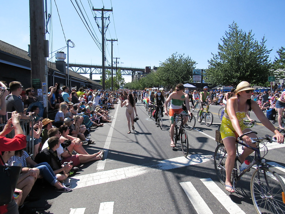 Sex oohlalaXXX NIP Fremont Parade Seattle, Washington USA image