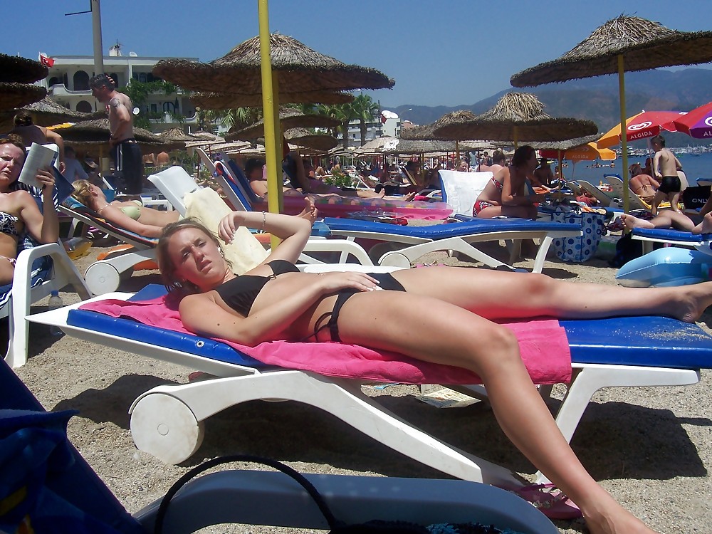 Sex bikini amateurs image