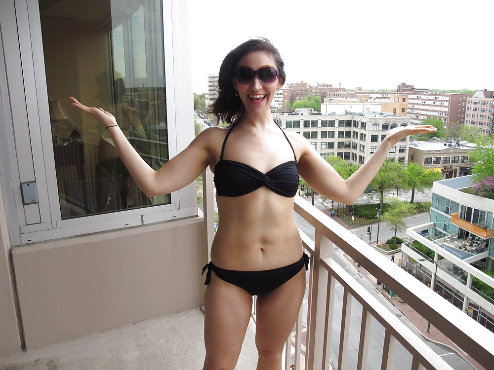 Sex Girls in Bikinis 27 image