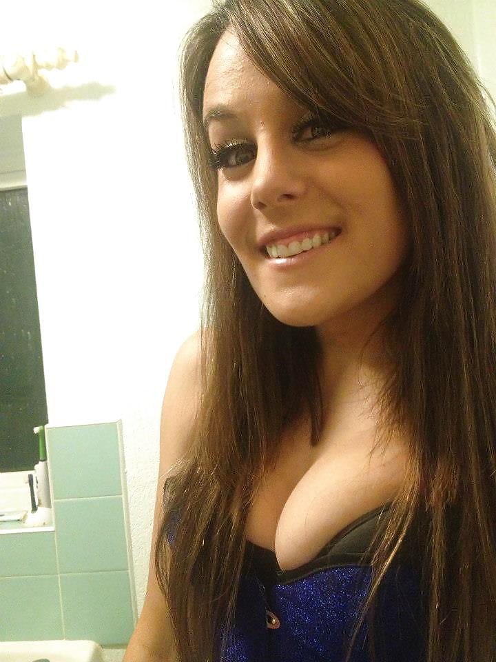 Sex Emma for fakes, comments and tributes! image