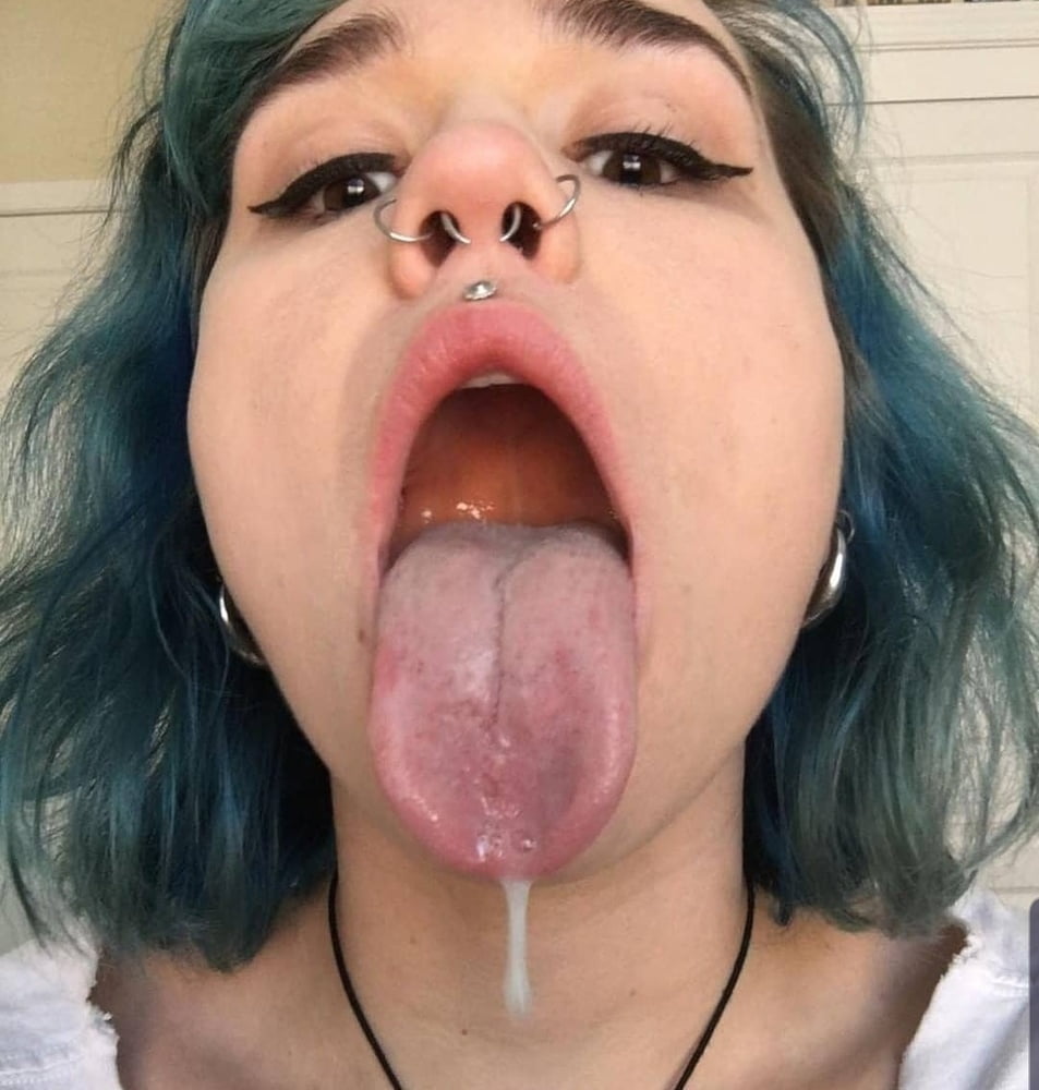 On tongue cum Cum On