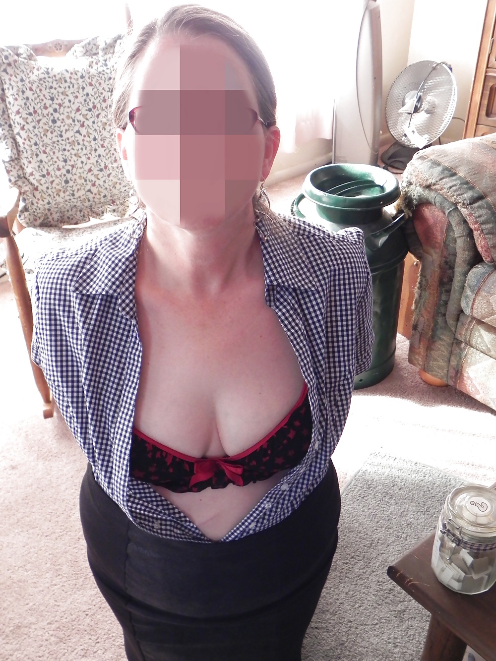 Sex Another fun afternoon with my sexy Mormon MILF image