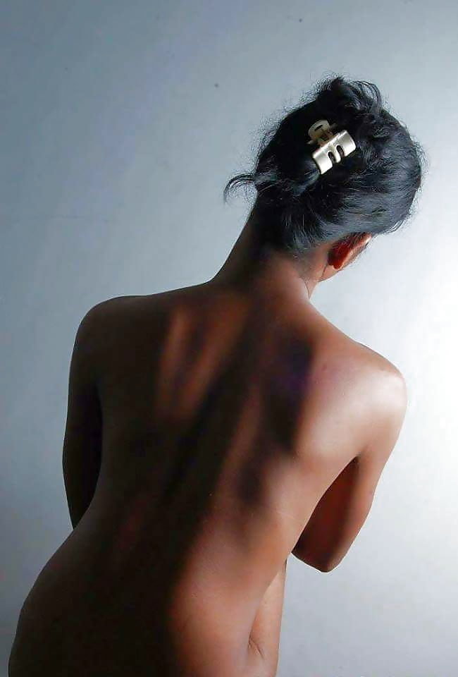 Sex Sri Lankan waththala Girl image