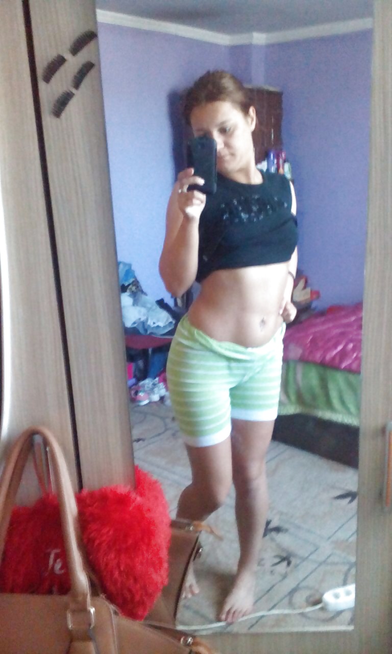 Sex 18yo Romanian self shot pussy, tits and ass pt2 image