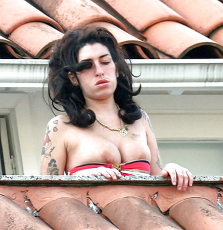 Whinehouse naked pics amy Amy Winehouse