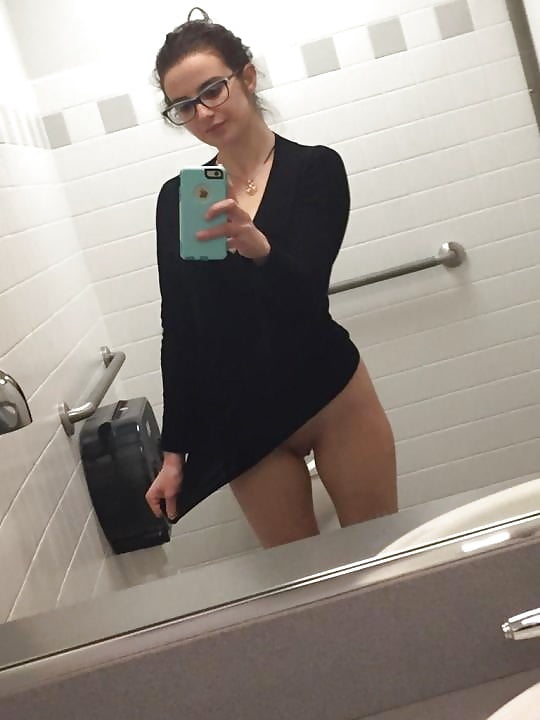 Sex pretty amateur teen slut Alison exposed image