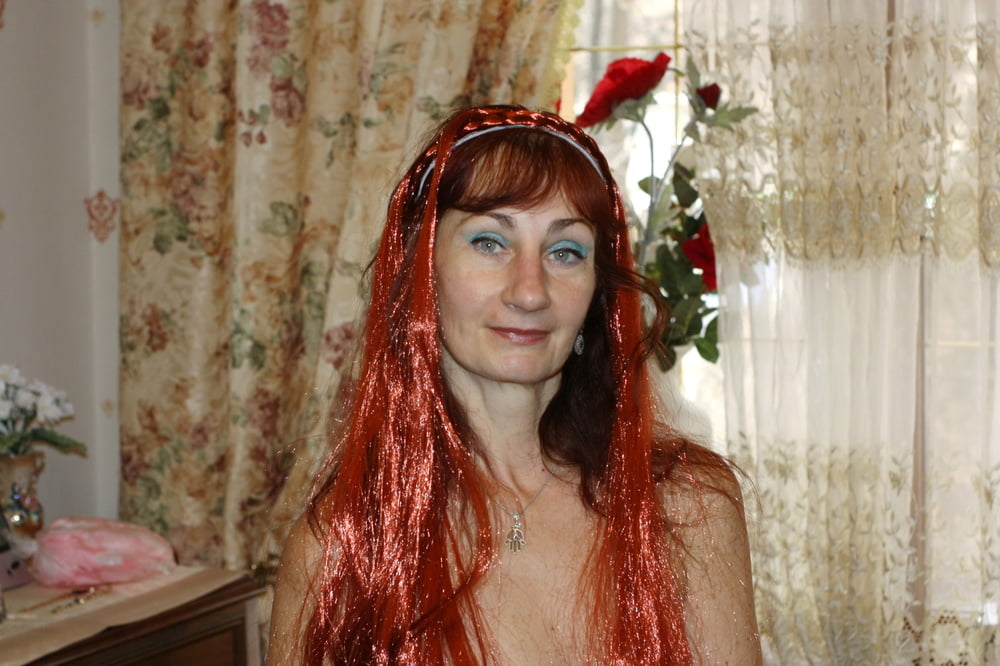 Sex 2019 St. Patric's - redhair + Green 3 image