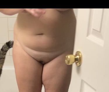 My 26 yr old slut shower - 21 Photos 