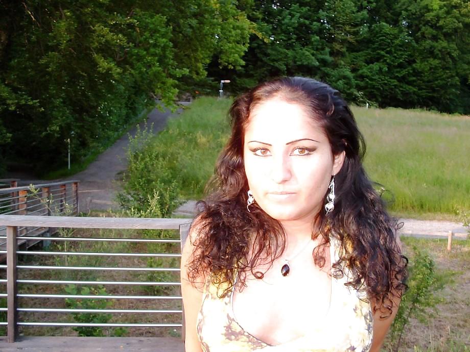 Sex MILF FOR TONIGHT XI image