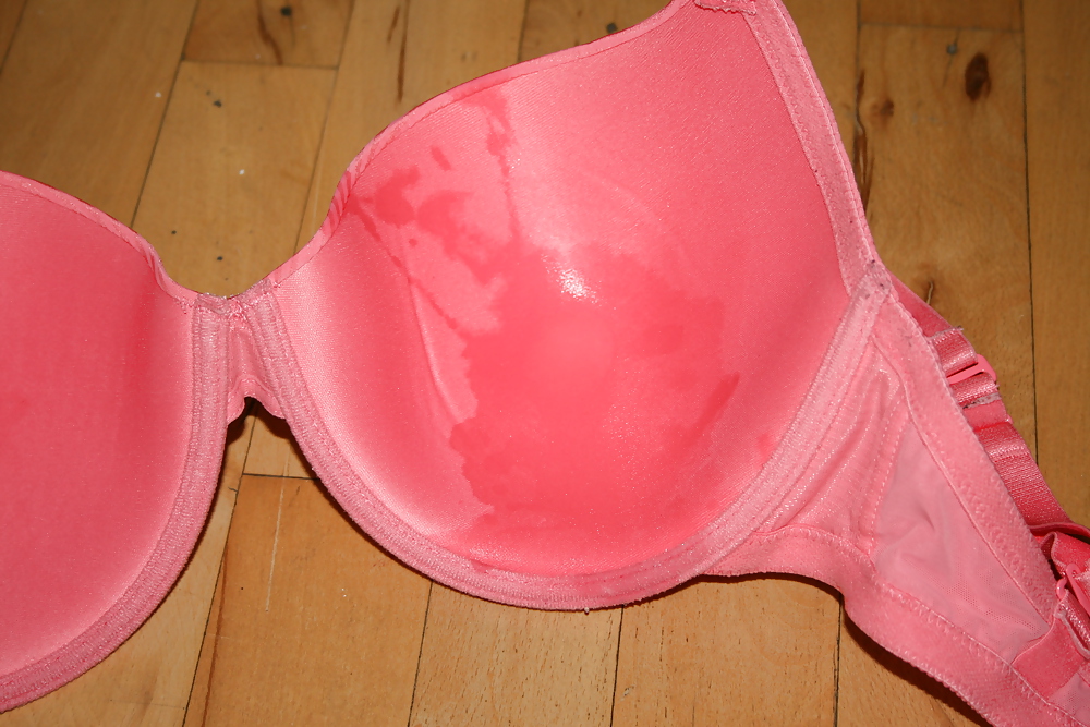 Sex Bra wanking image