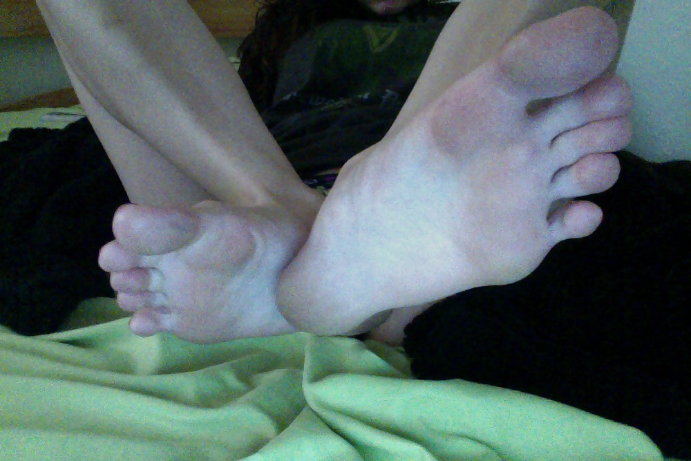 Sex Foot Fetish girl (18yo) image