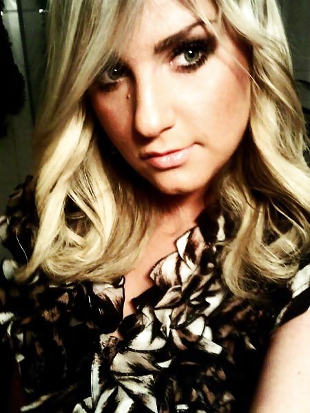 Sex Maggie, deutsches Oberstufen Blondi image