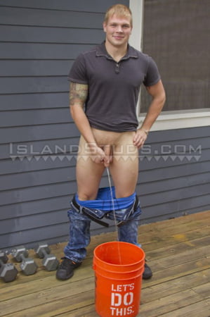 Island Stud Piss 82 Pics 2 Xhamster