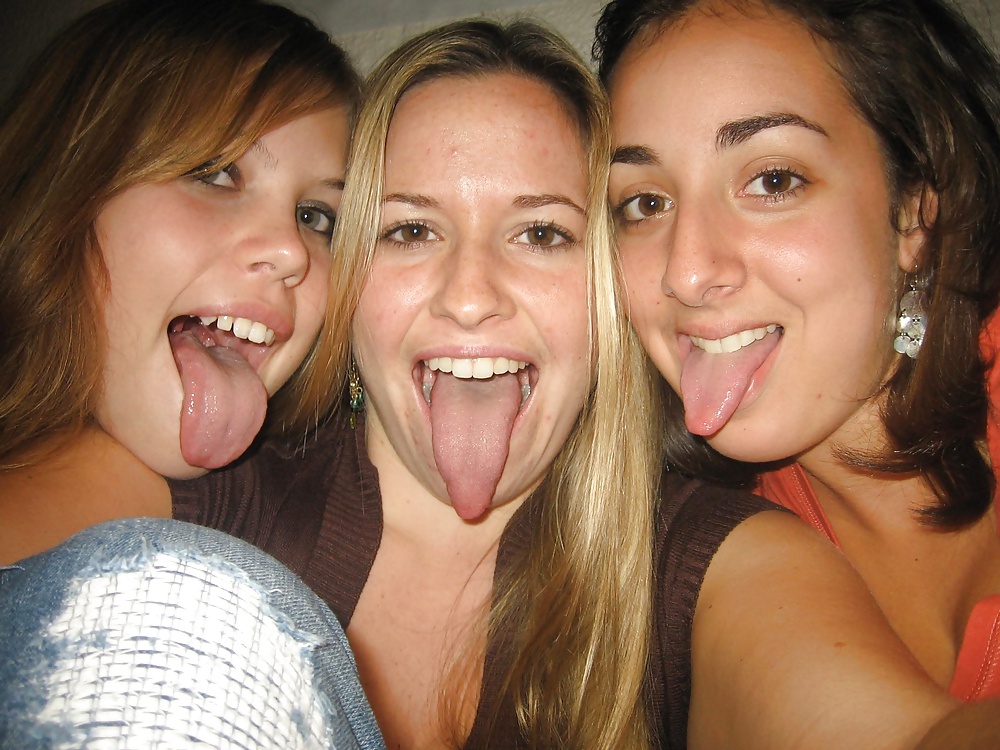 Sex Teens open Mouth and tongues out image