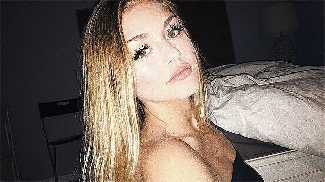 Sex SOPHIA...a young sexy lesbian... image