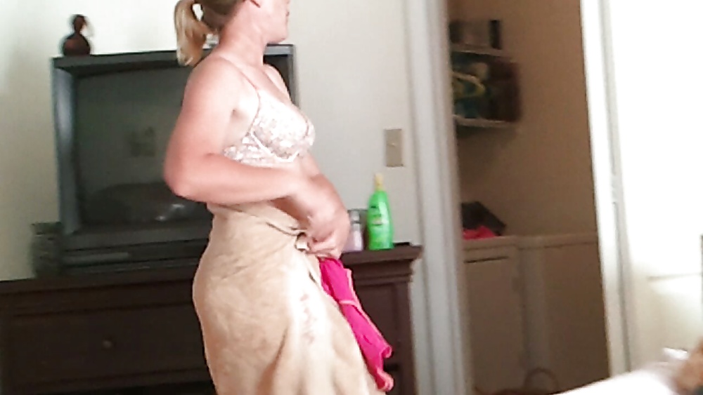 Sex amatuer melissa hidden cam image