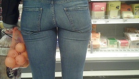 Sexy Tight Jeans Bum
