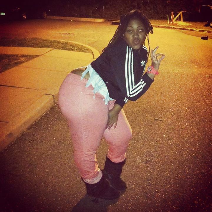 Sex BIGGEST THICKEST ASS IN AMERICA!!! nice young teenage bitch image