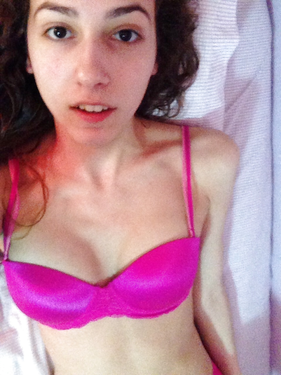 Sex Amateur teen brunette nude selfshot image