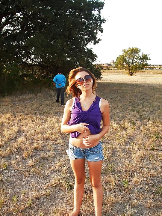Sex Amateur Tara image