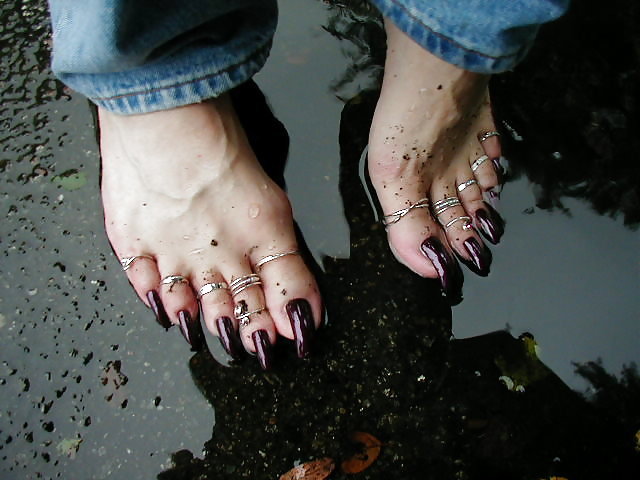 Sex long toe nails image