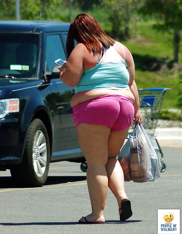 Sex SSBBW clothed & public 2 image