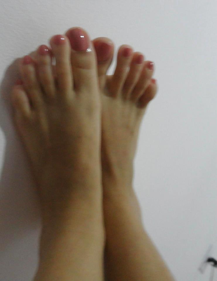 Sex Sorelly Santos - BRAZIL FEET TEEN AMATEUR image