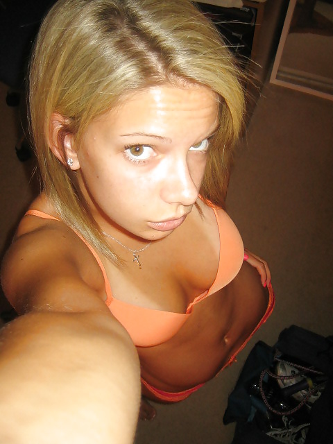 Sex Pretty Amateur Allie image