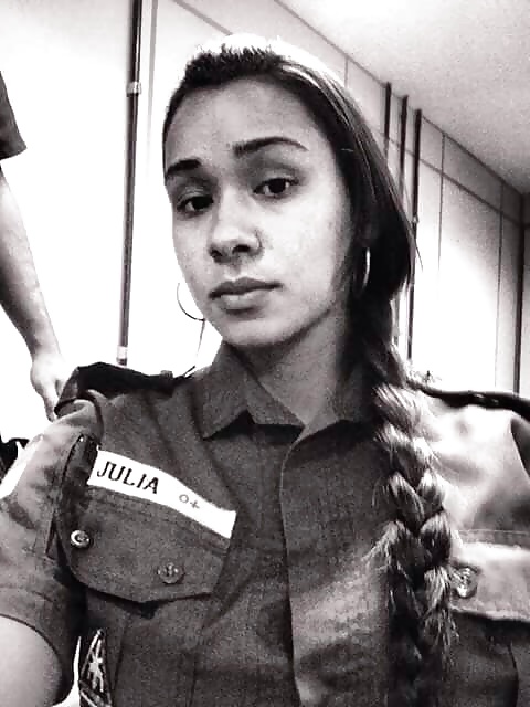 Sex Julia Policia bien puta image