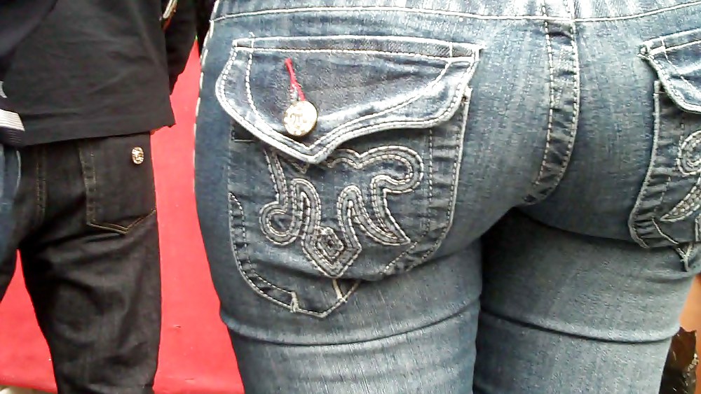 Sex Rear view of butts and ass in jeans image