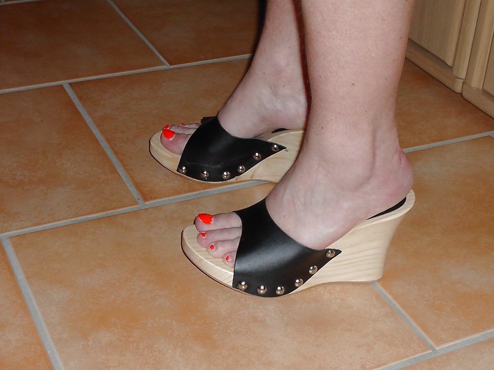 Sex Nice Feet and High Heels and Toes Vol.4 image