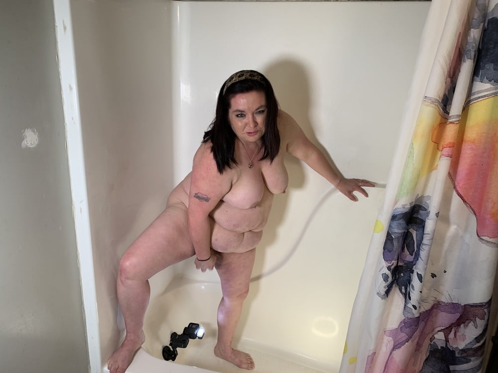 Sexy BBW Bathtime Playtime Photoset - 42 Photos 