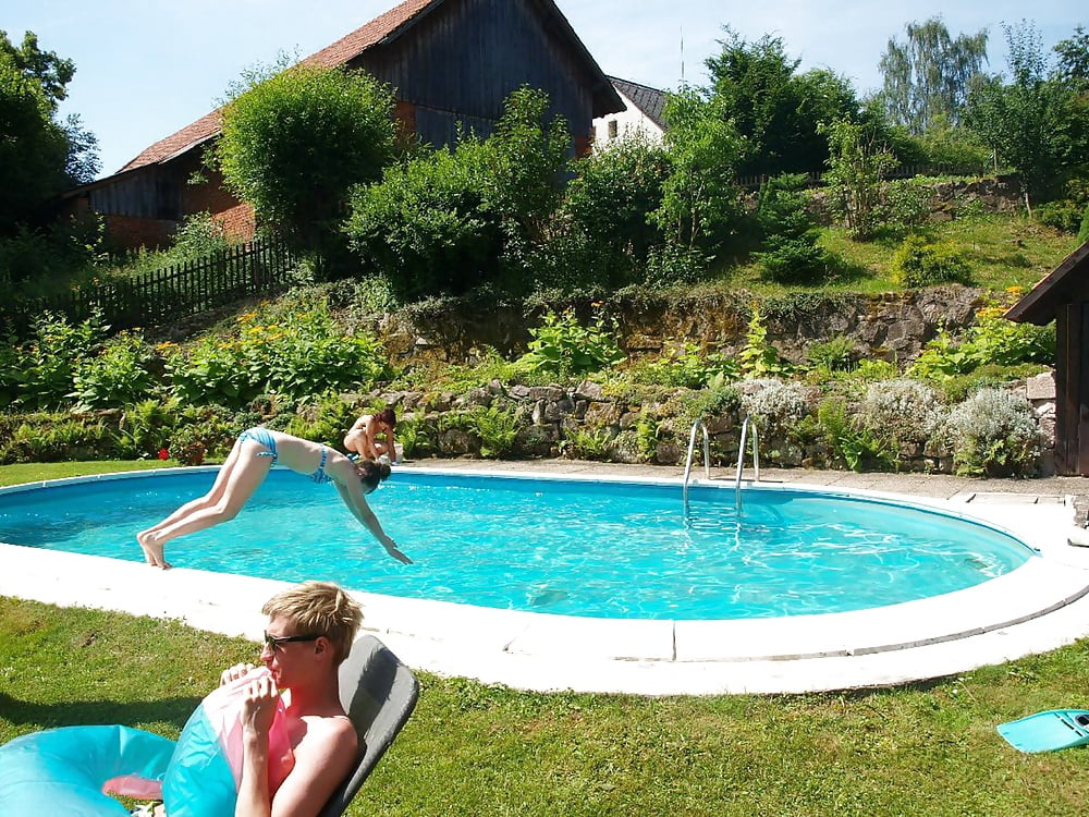 Sex JE PEUX PAS : J'AI PISCINE ! 4 image