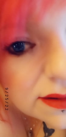 raven plays dress up         