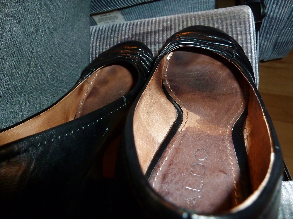 Sex stinky shoes image