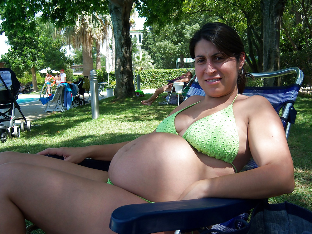 Sex Pregnant Amateurs - Sexy In Bikinis! image